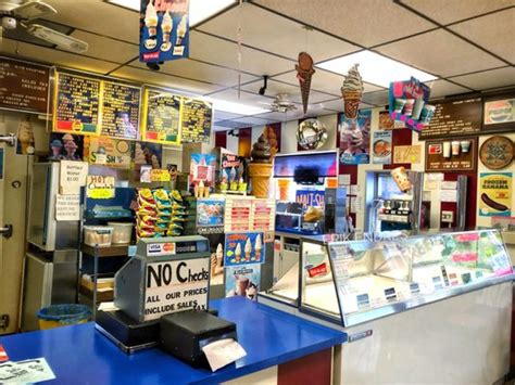 candy stores beaver dam wisconsin
